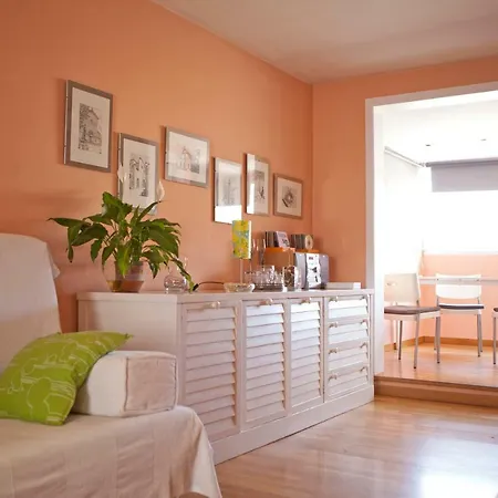Apartment Friendly Gaudi Attic