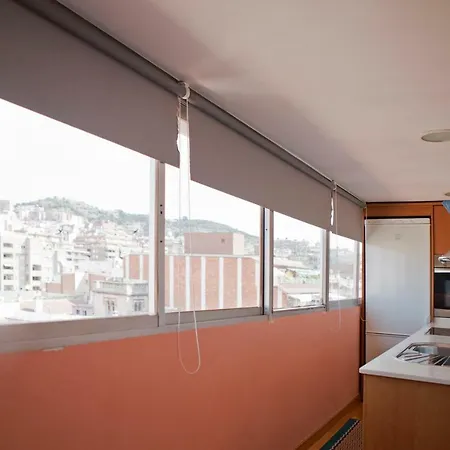 Friendly Gaudi Attic Apartment