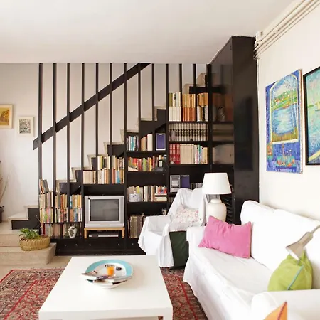 Friendly Gaudi Attic Barcelona